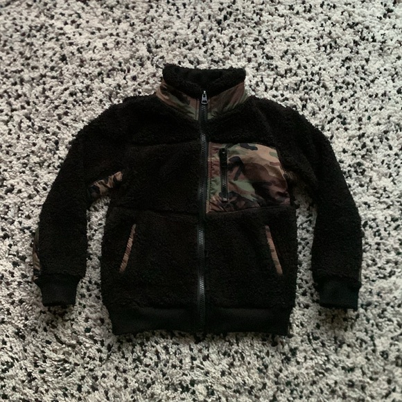 Joe’s Jeans Youth Fuzzy Fleece Black Camo Jacket Full Zip Kids Size 4T Small - Picture 1 of 14